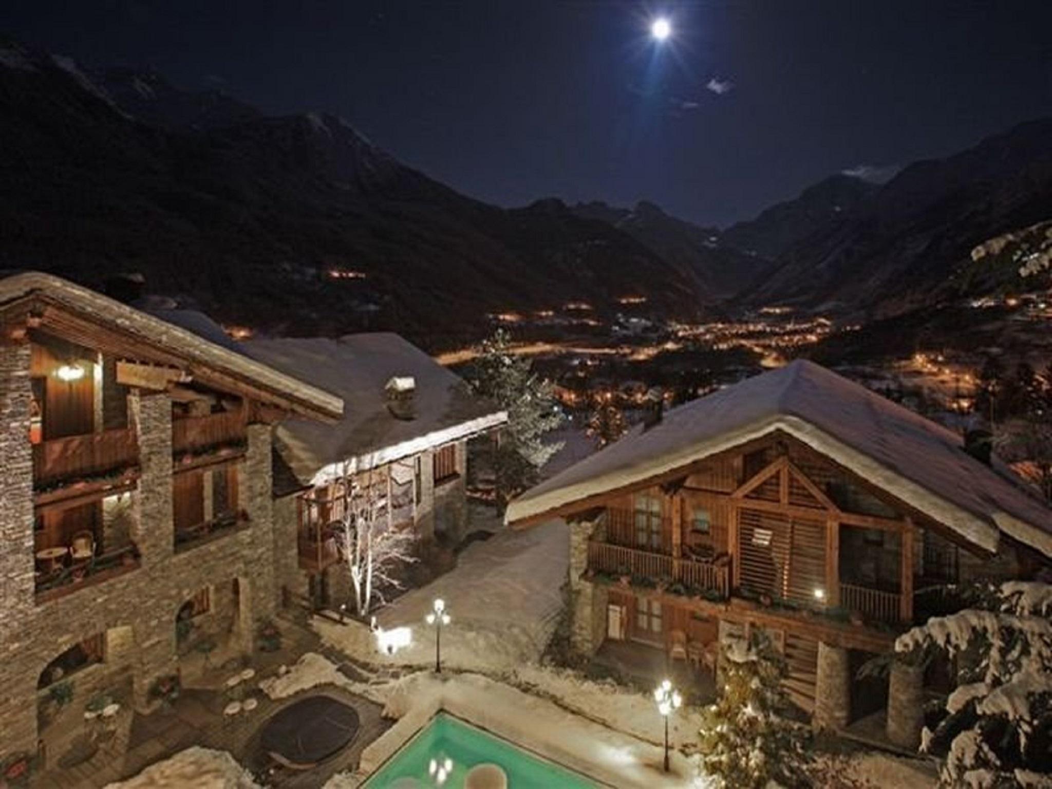 Hotel Village Montana By Les Etincelles Tignes Ngoại thất bức ảnh
